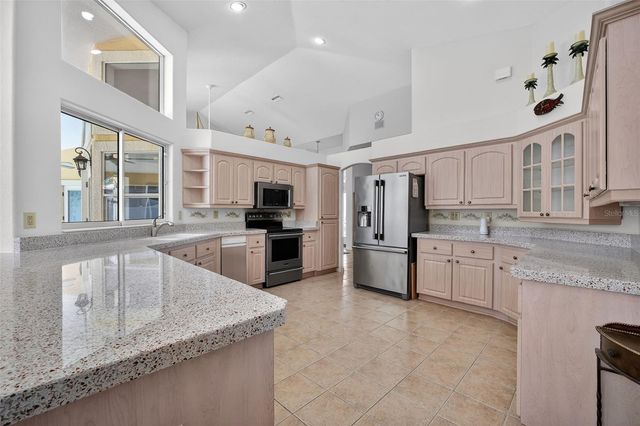 1 BURNING WICK PLACE, Palm Coast, FL 32137