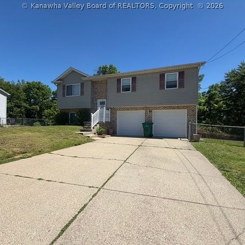 307 LINDEN Lane, Hurricane, WV 25510