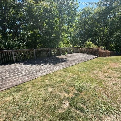 307 LINDEN Lane, Hurricane, WV 25510