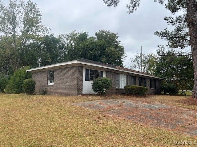 504 Woodrow Avenue, Selma, AL 36701