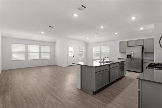 300 Jeffers, Kyle, TX 78640