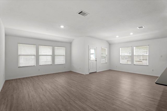 300 Jeffers, Kyle, TX 78640
