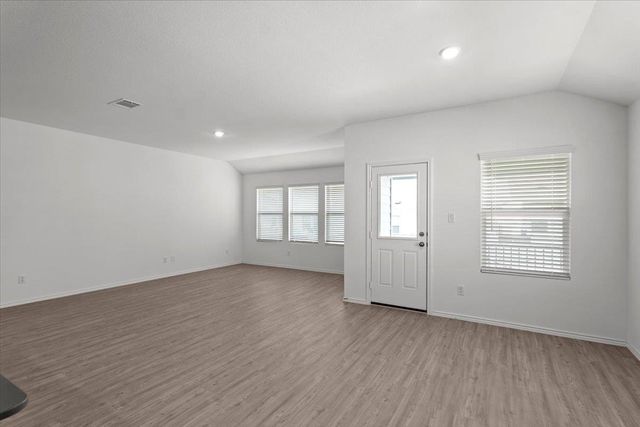 300 Jeffers, Kyle, TX 78640