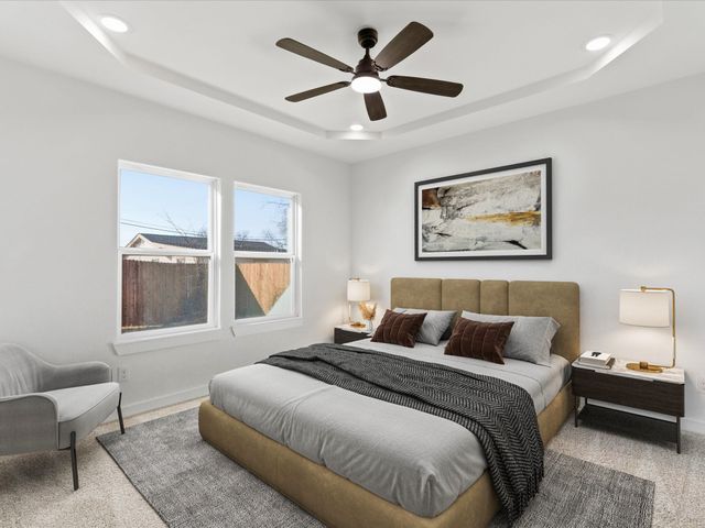 1004 E Hickory Street, Kaufman, TX 75142