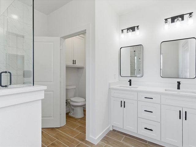 1004 E Hickory Street, Kaufman, TX 75142