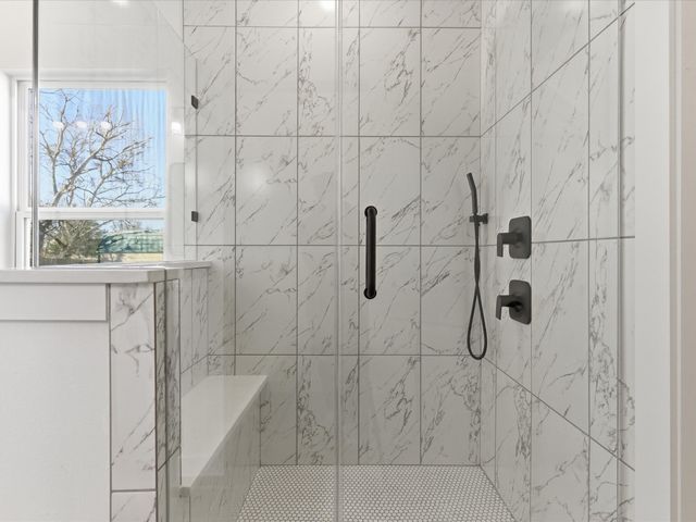 1004 E Hickory Street, Kaufman, TX 75142