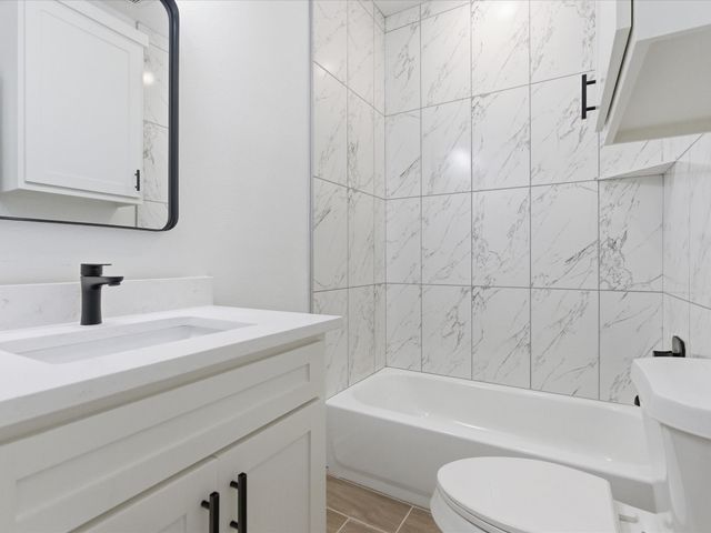 1004 E Hickory Street, Kaufman, TX 75142