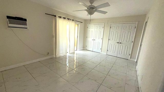 42 Sussex B B, West Palm Beach, FL 33417