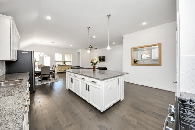 3515 Bay Drive, Rosharon, TX 77583