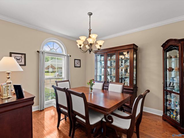2206 Rockingham Lane SW, Decatur, AL 35603