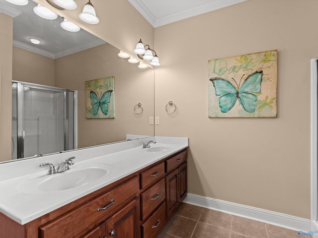 2206 Rockingham Lane SW, Decatur, AL 35603