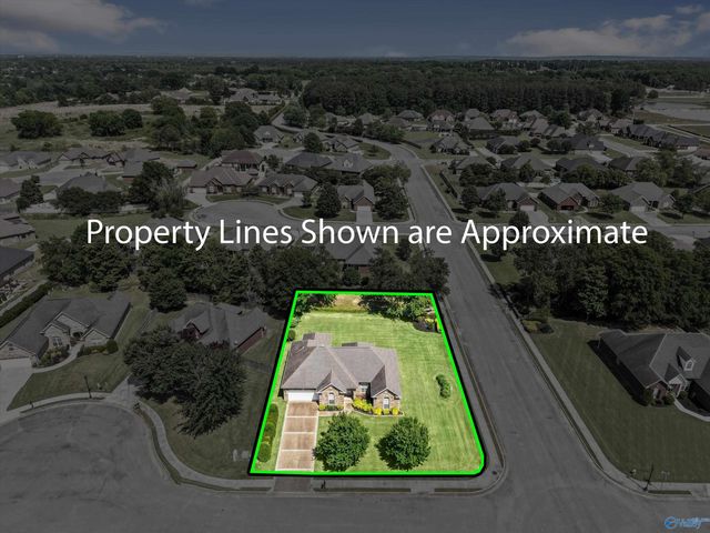 2206 Rockingham Lane SW, Decatur, AL 35603