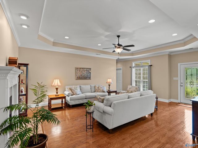 2206 Rockingham Lane SW, Decatur, AL 35603