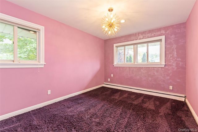 655 Diane Place, North Woodmere, NY 11581