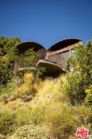3546 Mandeville Canyon Road, Los Angeles, CA 90049