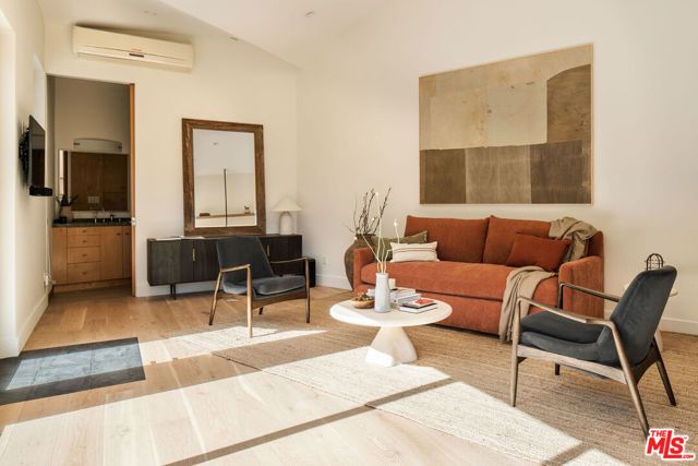 3546 Mandeville Canyon Road, Los Angeles, CA 90049