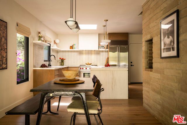 3546 Mandeville Canyon Road, Los Angeles, CA 90049