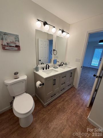 153 Locust Court, Arden, NC 28704