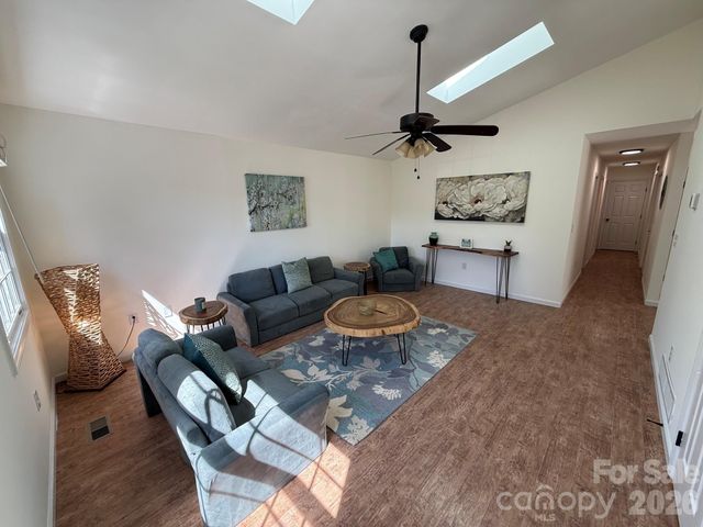 153 Locust Court, Arden, NC 28704