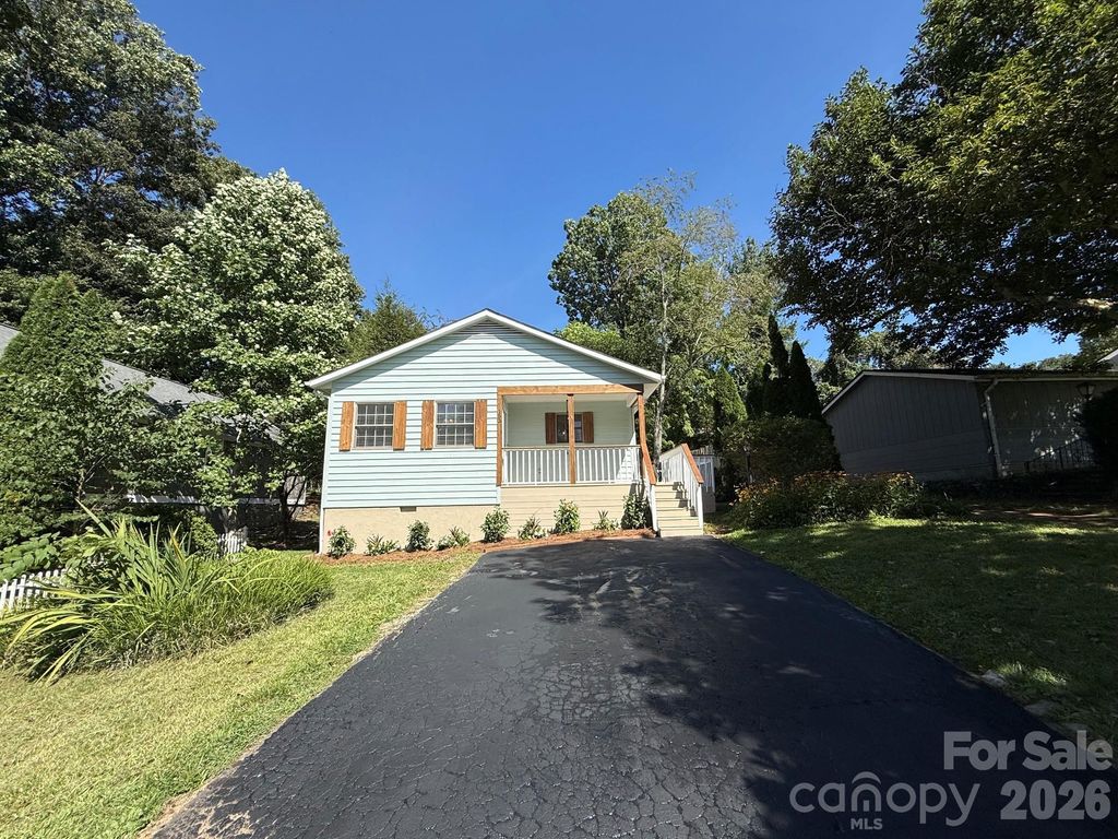 153 Locust Court, Arden, NC 28704