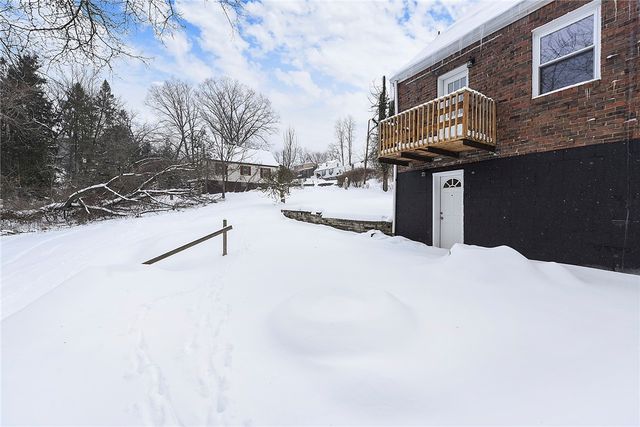 336 Morrow Dr, Penn Hills, PA 15235