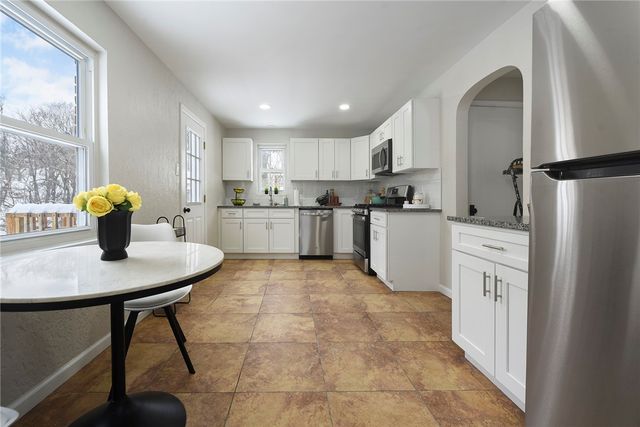 336 Morrow Dr, Penn Hills, PA 15235