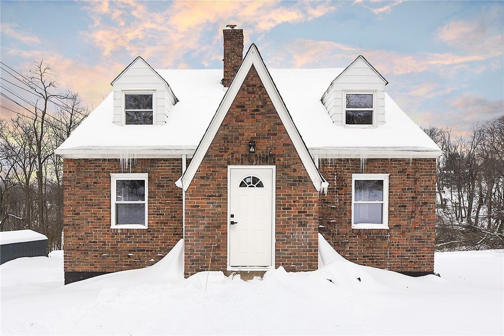 336 Morrow Dr, Penn Hills, PA 15235