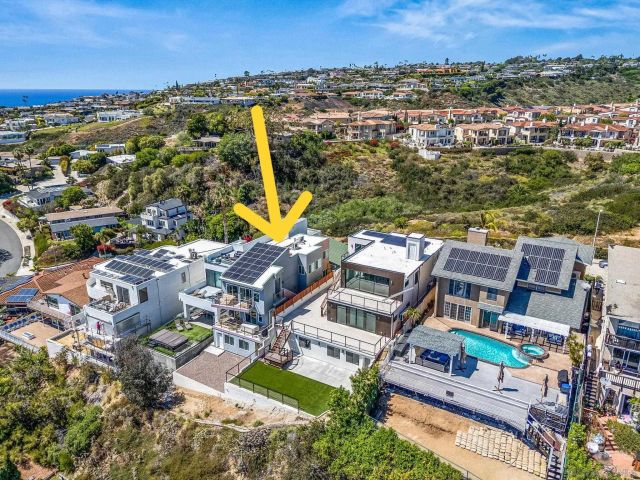 1243 - 1245 Van Nuys St, San Diego, CA 92109
