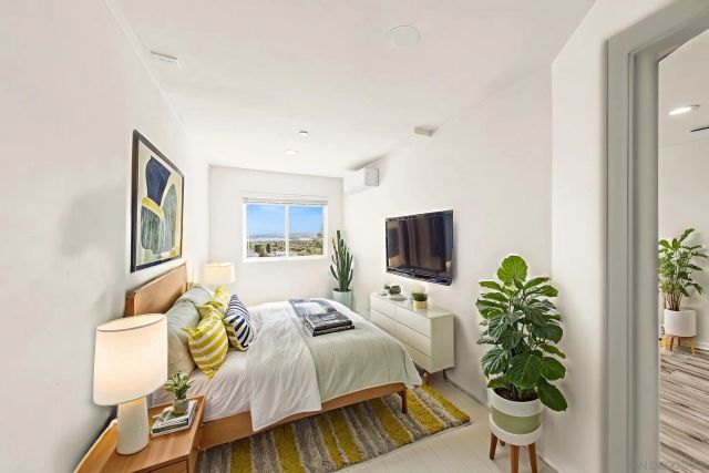1243 - 1245 Van Nuys St, San Diego, CA 92109