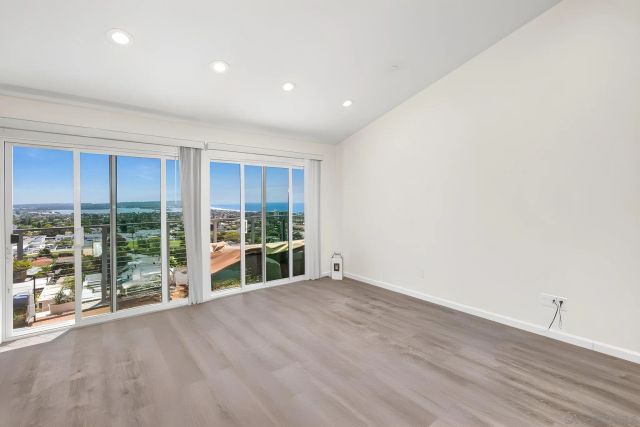 1243 - 1245 Van Nuys St, San Diego, CA 92109