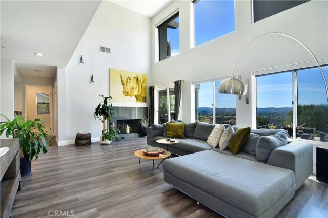 24574 Overland, West Hills, CA 91304