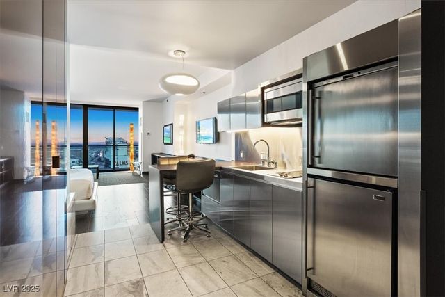 4381 West Flamingo Road 5016, Las Vegas, NV 89103