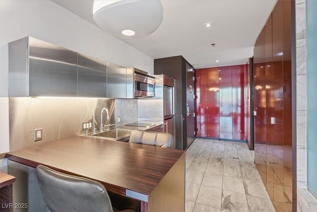 4381 West Flamingo Road 5016, Las Vegas, NV 89103