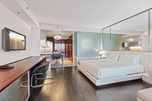 4381 West Flamingo Road 5016, Las Vegas, NV 89103