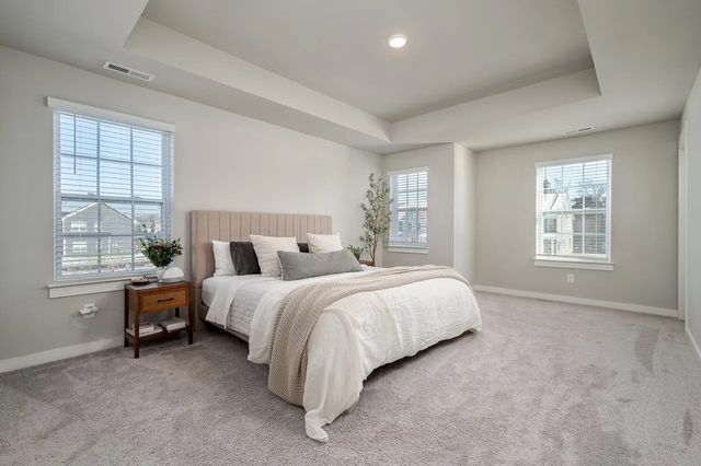 2214 Hospitality Ln, Murfreesboro, TN 37128