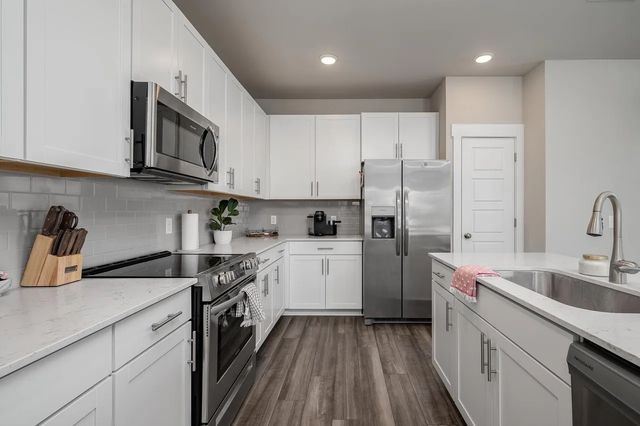 2214 Hospitality Ln, Murfreesboro, TN 37128