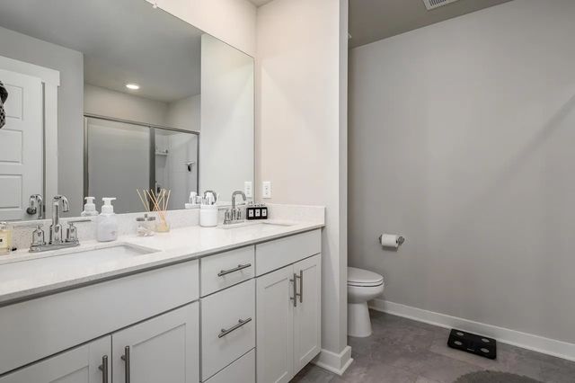 2214 Hospitality Ln, Murfreesboro, TN 37128