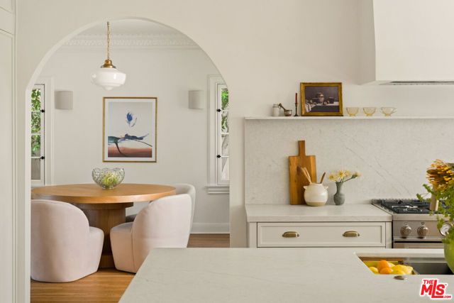 827 Lorraine Boulevard, Los Angeles, CA 90005