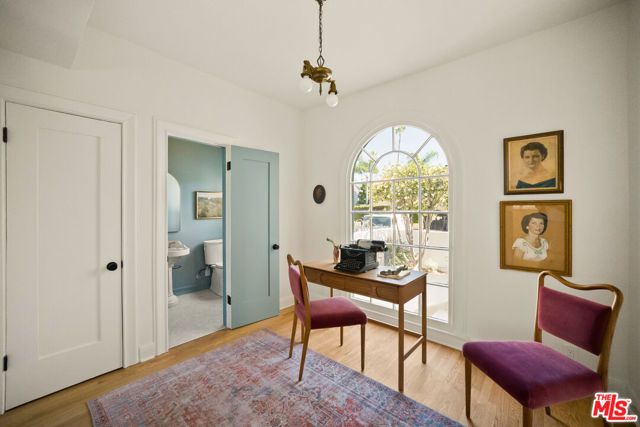 827 Lorraine Boulevard, Los Angeles, CA 90005