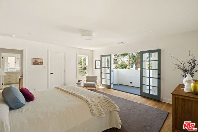 827 Lorraine Boulevard, Los Angeles, CA 90005