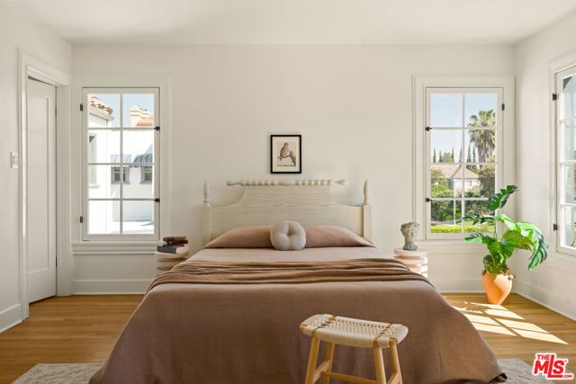 827 Lorraine Boulevard, Los Angeles, CA 90005