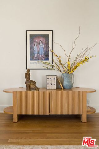 827 Lorraine Boulevard, Los Angeles, CA 90005