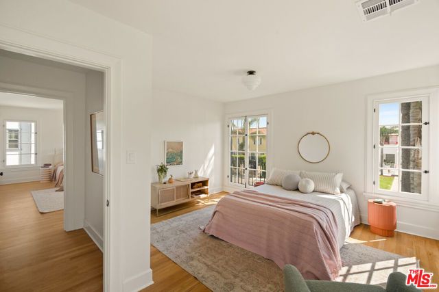 827 Lorraine Boulevard, Los Angeles, CA 90005