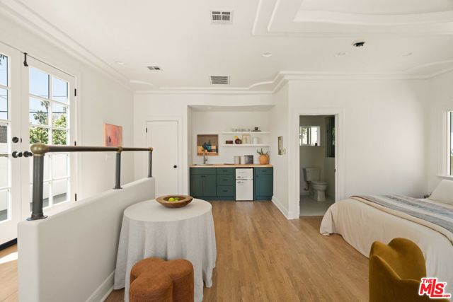 827 Lorraine Boulevard, Los Angeles, CA 90005