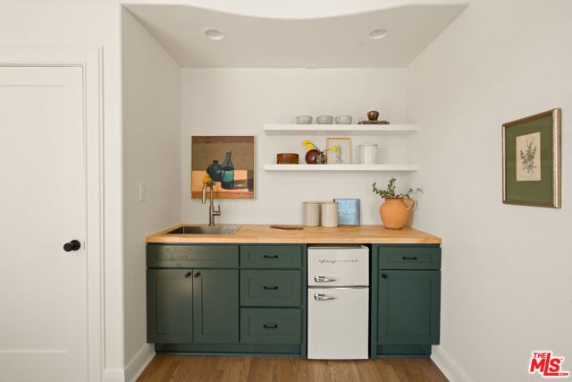 827 Lorraine Boulevard, Los Angeles, CA 90005