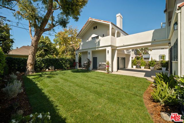 827 Lorraine Boulevard, Los Angeles, CA 90005