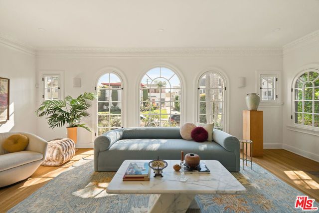 827 Lorraine Boulevard, Los Angeles, CA 90005