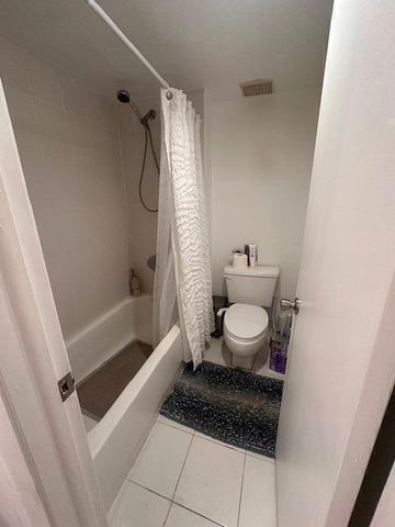 16206 Laurel Drive 201, Weston, FL 33326