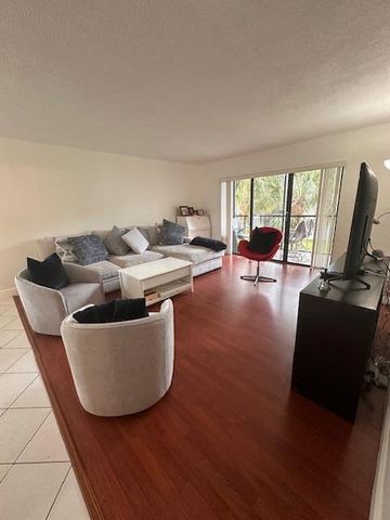 16206 Laurel Drive 201, Weston, FL 33326