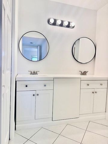 16206 Laurel Drive 201, Weston, FL 33326